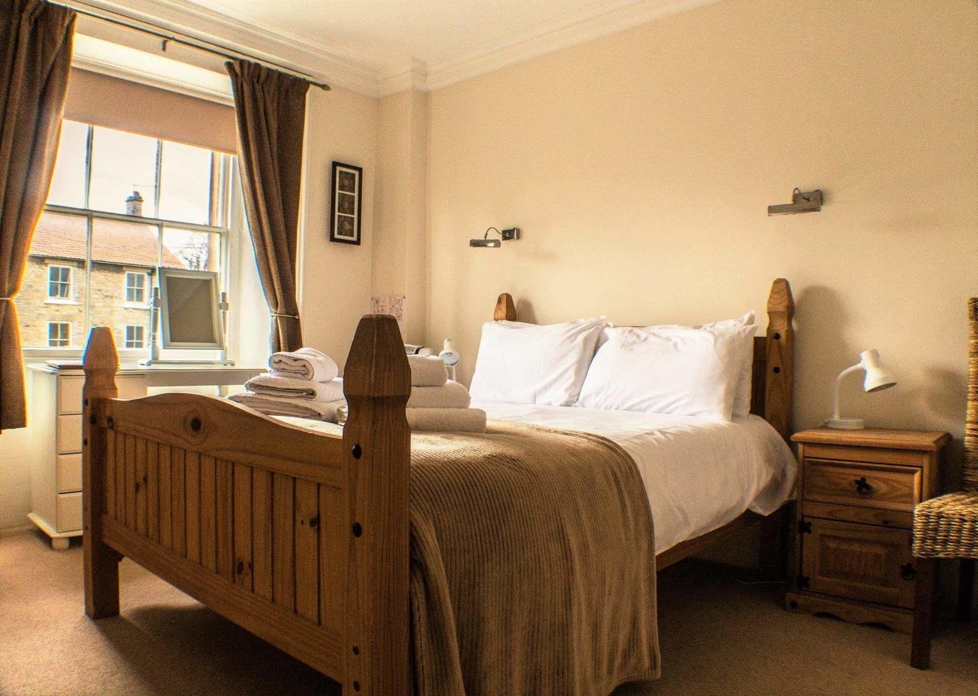 The Royal Oak Hotel Helmsley Extérieur photo