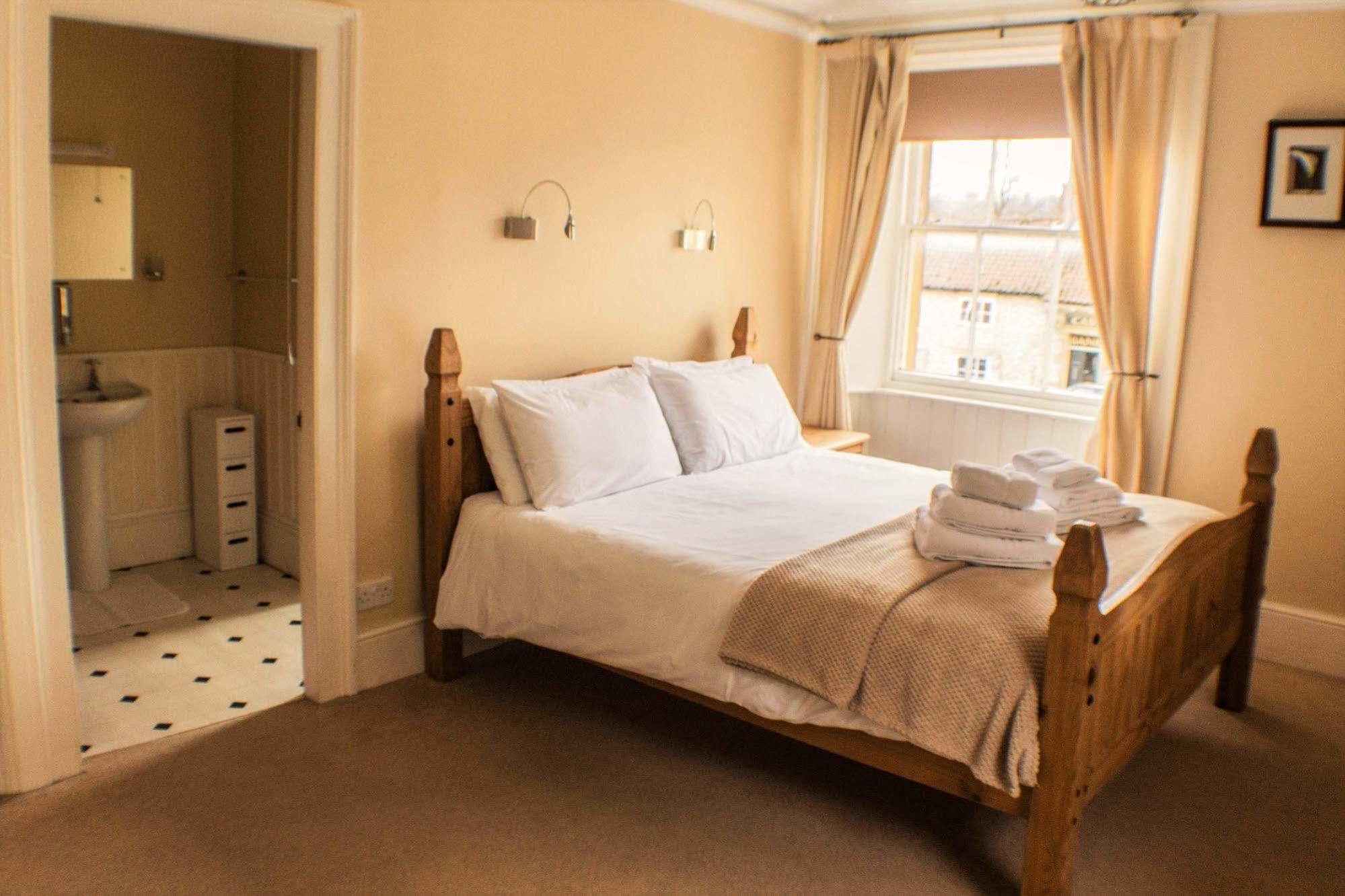 The Royal Oak Hotel Helmsley Extérieur photo